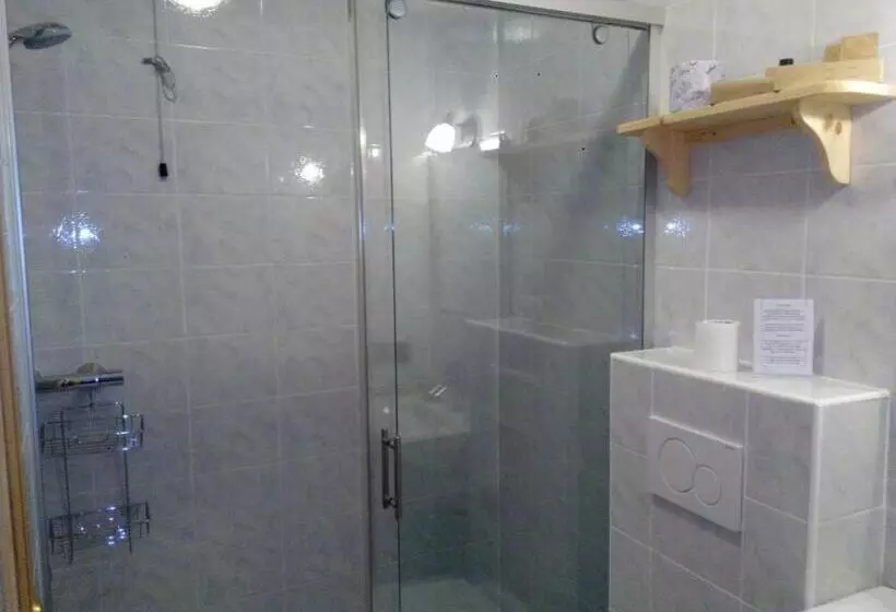 ベッドアンドブレックファースト Affittacamere Krajnc