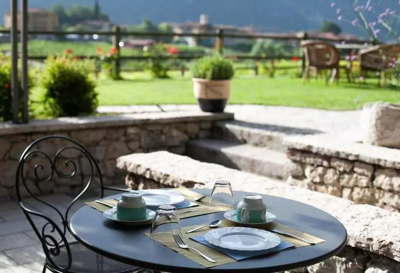 ベッドアンドブレックファースト Agriturismo Maso Lizzone