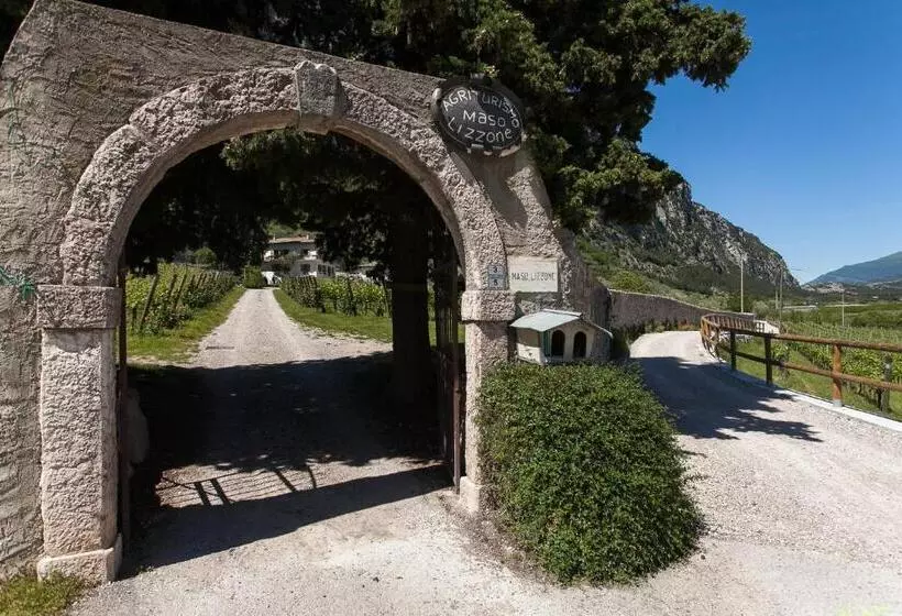 ベッドアンドブレックファースト Agriturismo Maso Lizzone