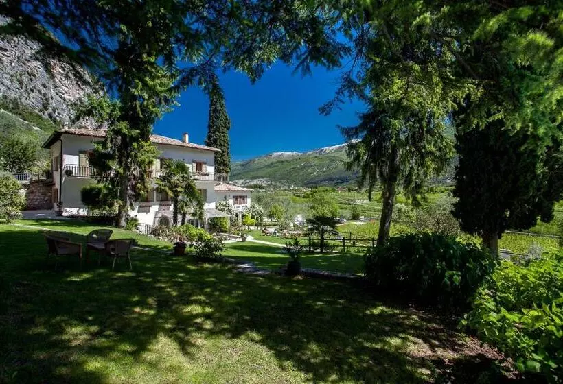 ベッドアンドブレックファースト Agriturismo Maso Lizzone