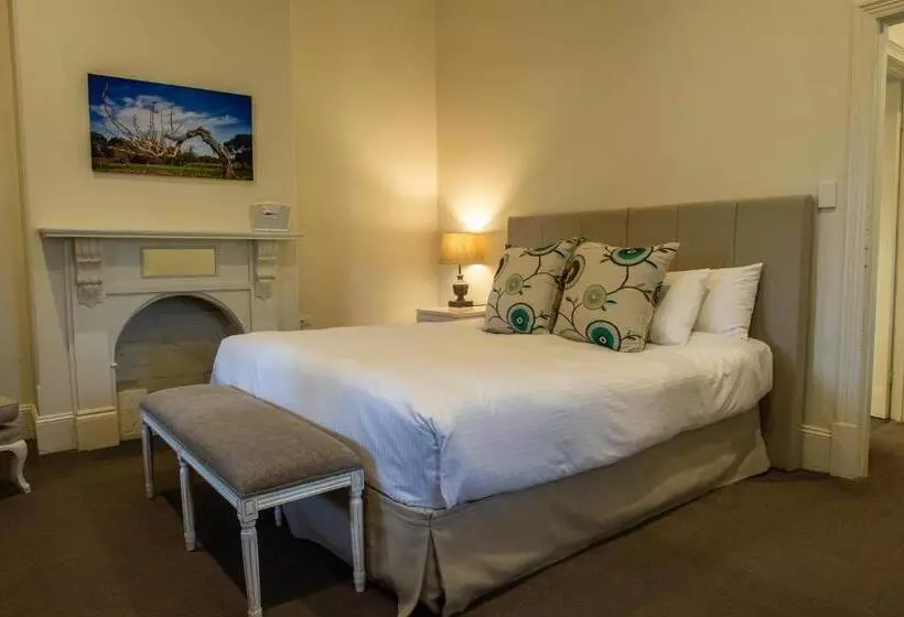 Aamiaismajoitus (B&B) Pirathon Country Estate