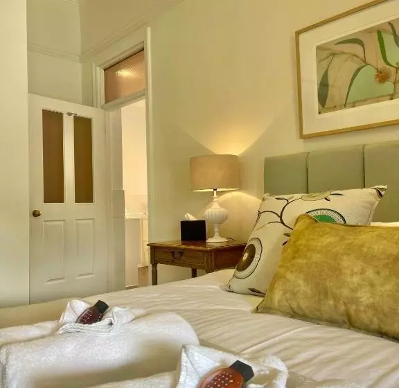 Aamiaismajoitus (B&B) Pirathon Country Estate