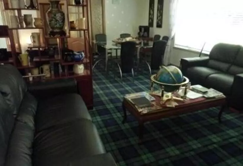 Aamiaismajoitus (B&B) Tayburn House