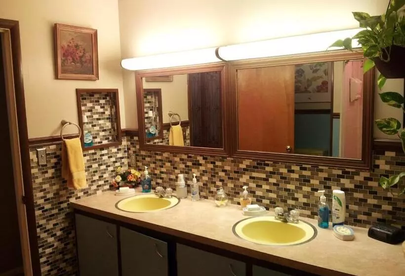 Kountry Living Bed And Breakfast