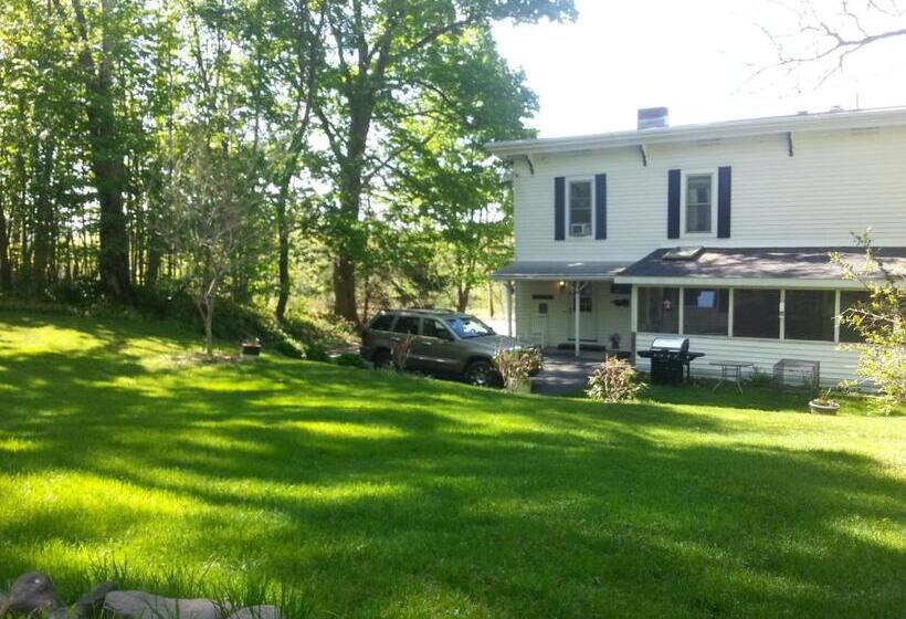 Kountry Living Bed And Breakfast