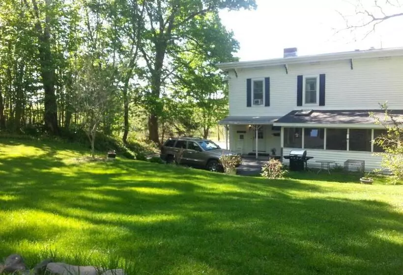 Kountry Living Bed And Breakfast