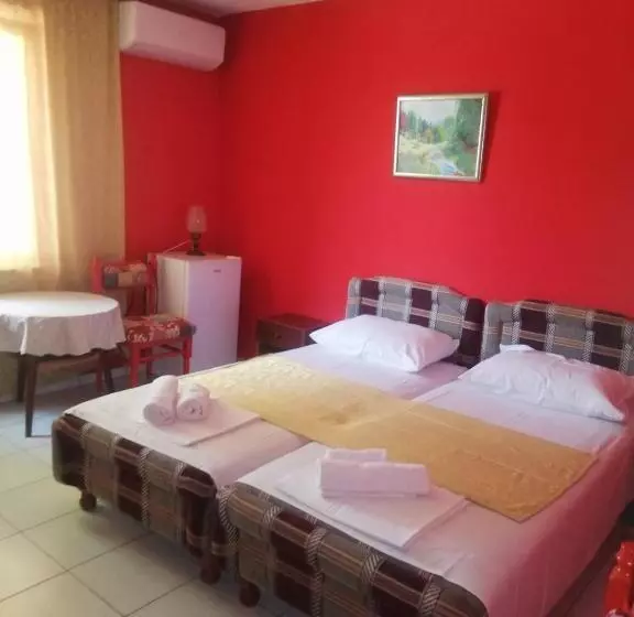 پانسیون Casa Bianca