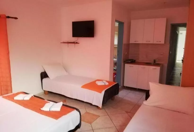 پانسیون Casa Bianca