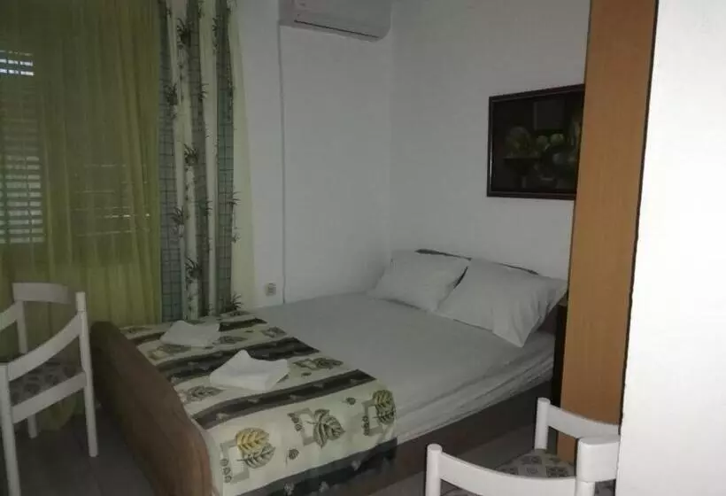 پانسیون Casa Bianca