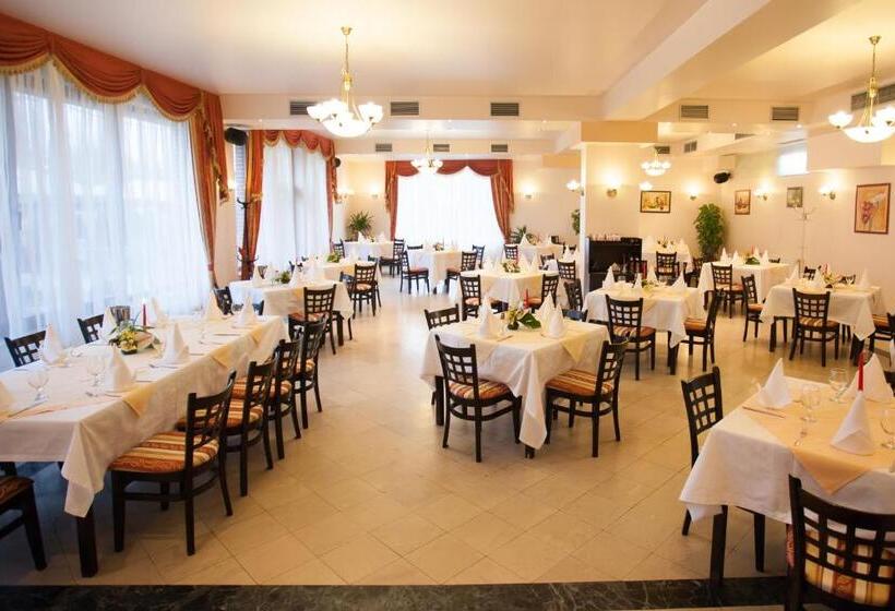 膳宿费 Casa Vanatoreasca