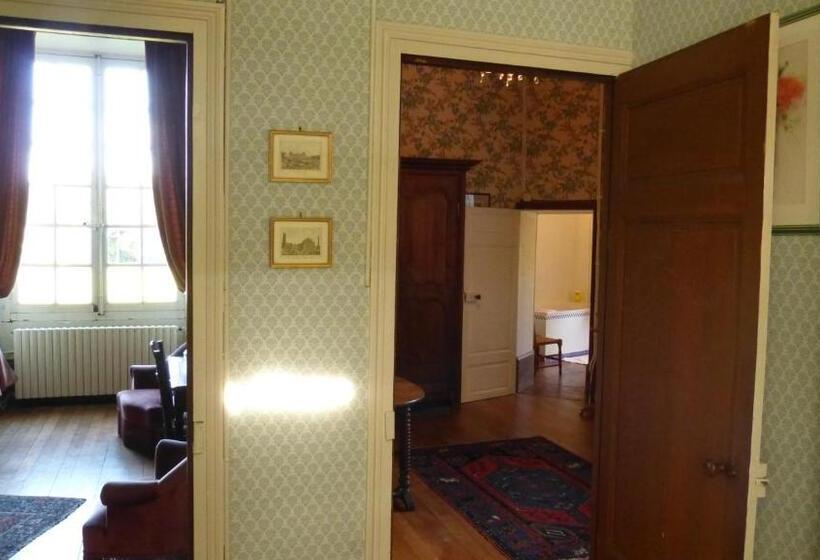 פנסיון Château De Souesmes