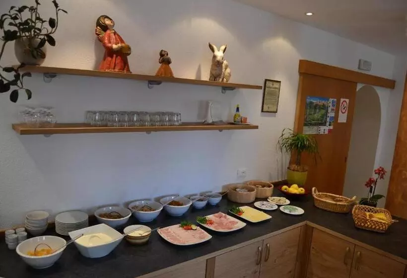 ペンション Garni Hotel Dorothea
