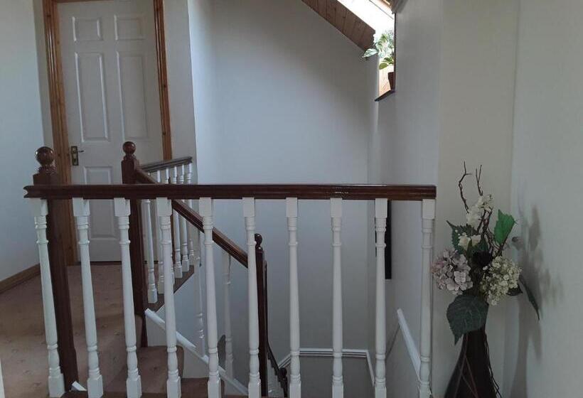 بنسيون Greenmount Accommodation