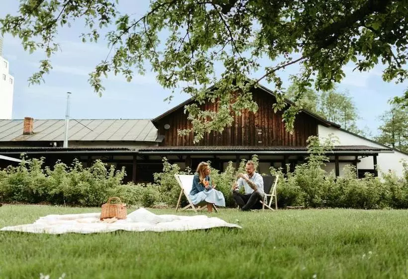 Majatalo Mlýn Vodníka Slámy   Penzion