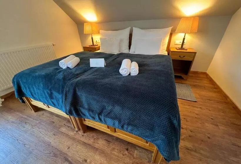 Majatalo Mlýn Vodníka Slámy   Penzion