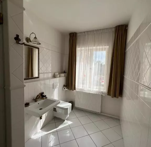 Majatalo Mlýn Vodníka Slámy   Penzion