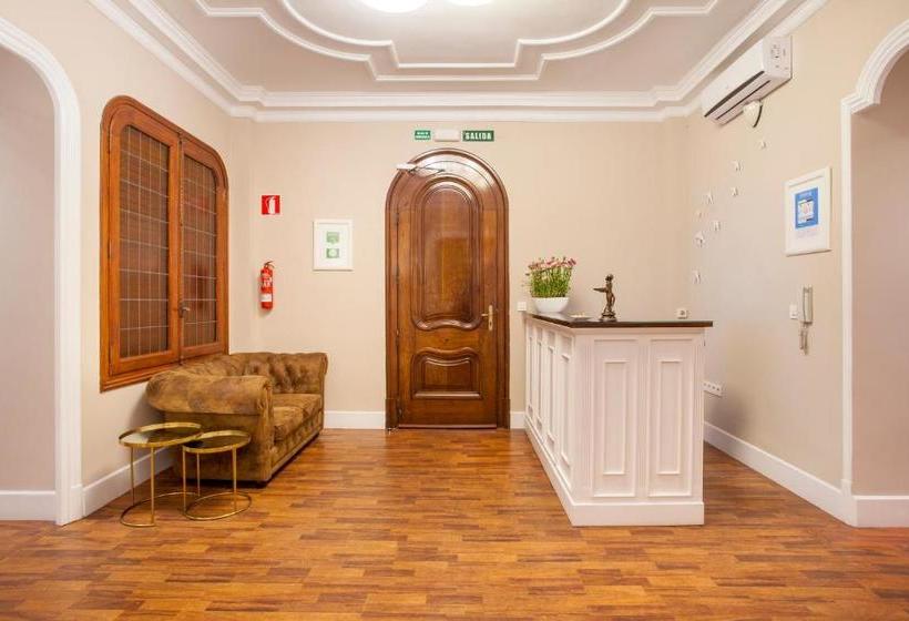 تختخواب و صبحانه Hi Valencia Boutique