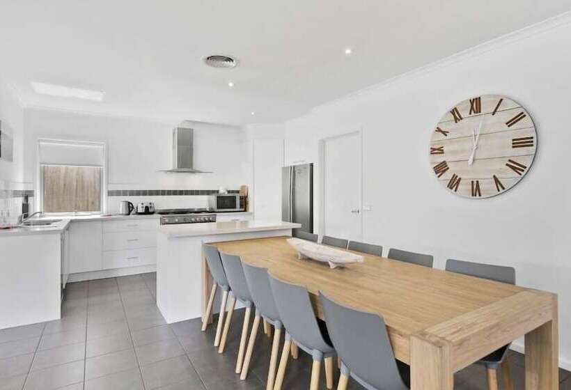 Beach & Golf Stays Torquay