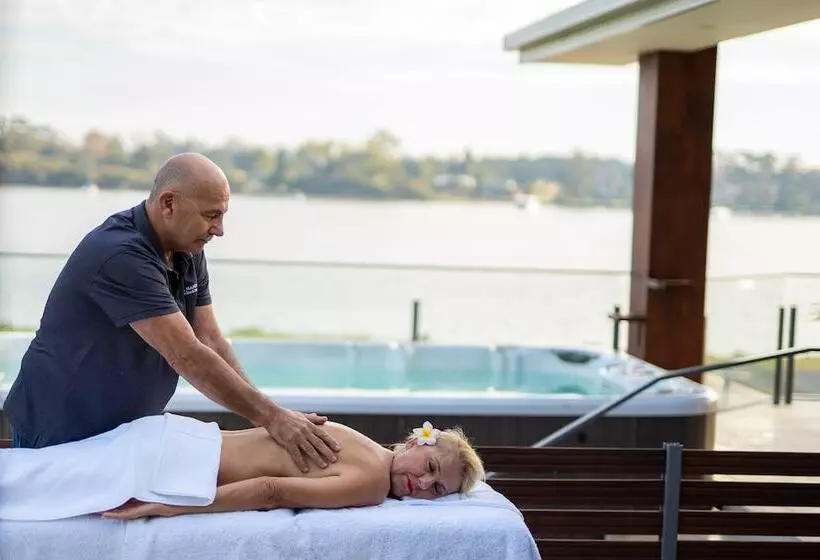ベッドアンドブレックファースト Ana Mandara Luxury Retreat