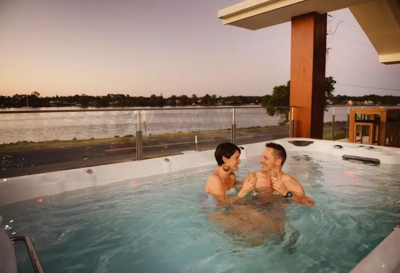 ベッドアンドブレックファースト Ana Mandara Luxury Retreat