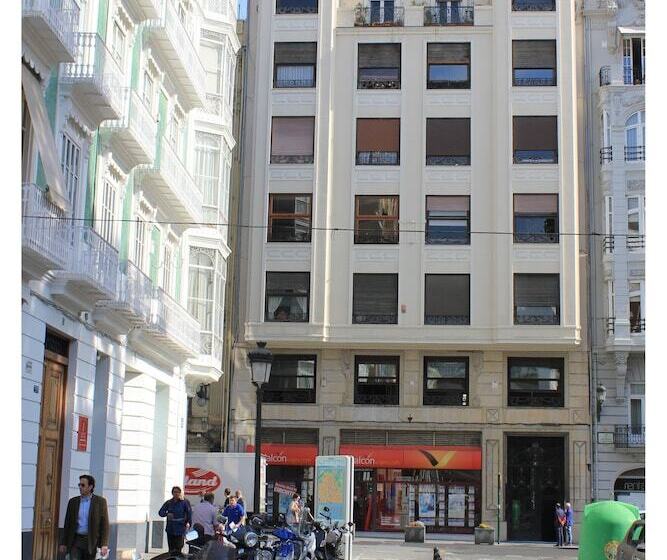 تختخواب و صبحانه Hi Valencia Boutique