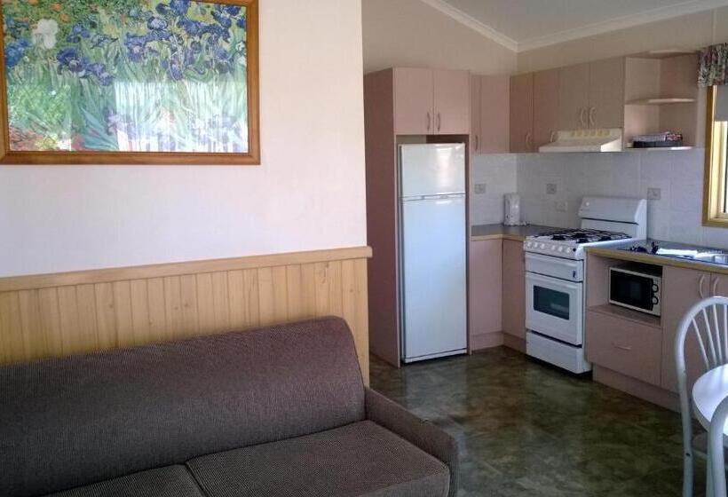 Canberra Carotel Motel