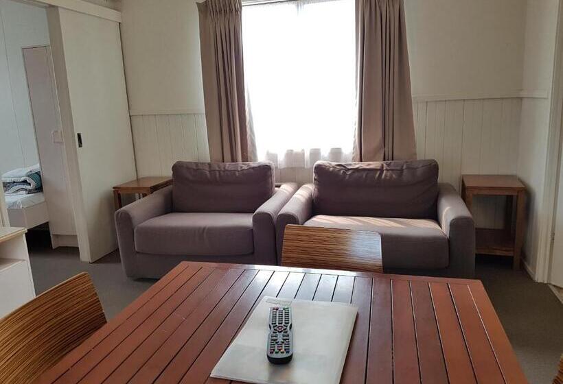 Canberra Carotel Motel