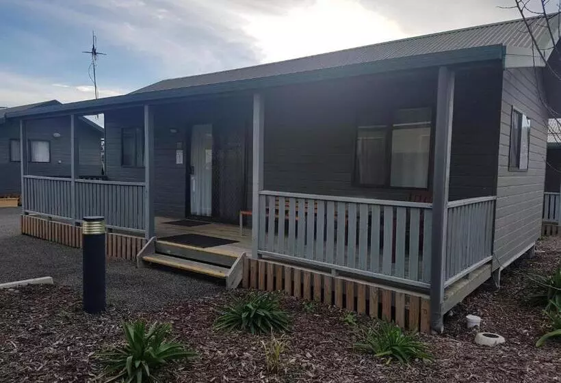 Canberra Carotel Motel