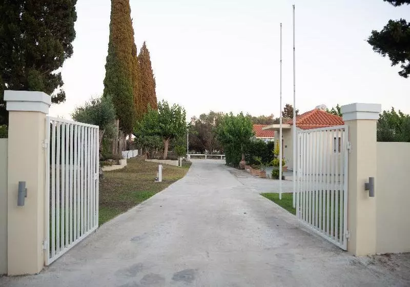 Cypress Garden Villas