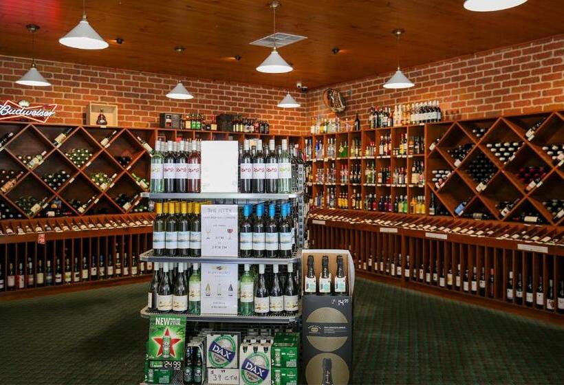 Esplanade Hotel Busselton