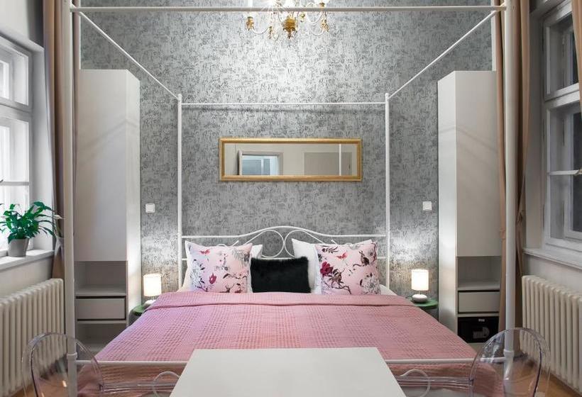 هتل 7 Tales Apartments By Prague Residences