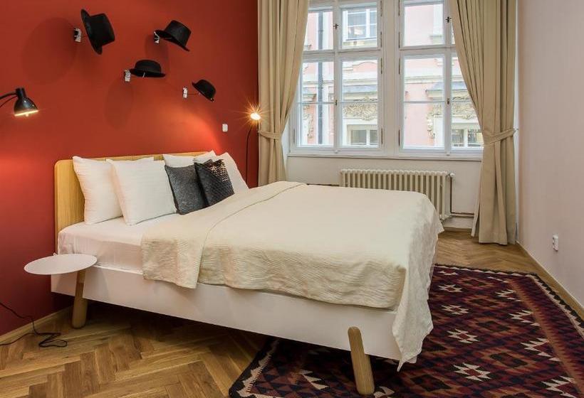 هتل 7 Tales Apartments By Prague Residences