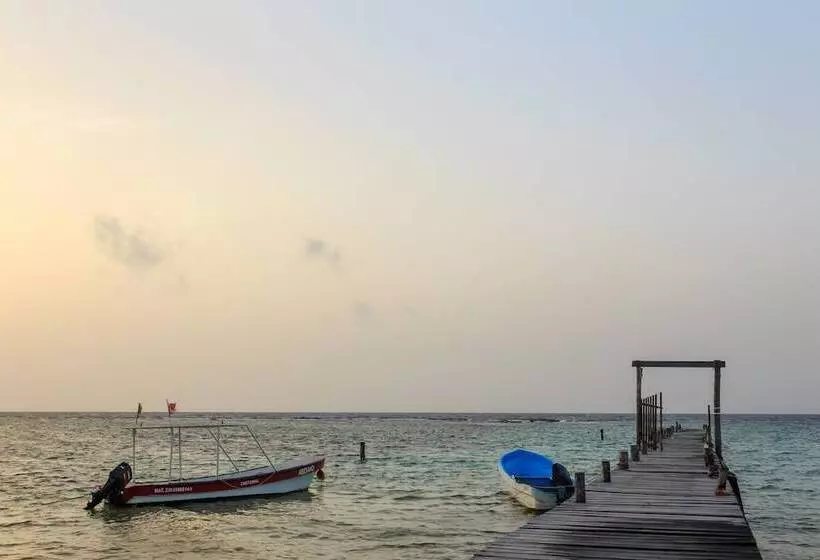 Aquastar Unique Hotel & Apartments Mahahual