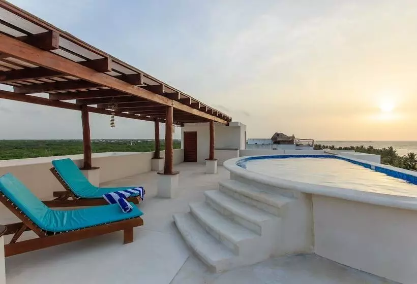 Aquastar Unique Hotel & Apartments Mahahual