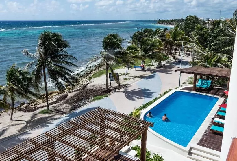 Aquastar Unique Hotel & Apartments Mahahual