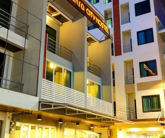 ホテル Prajaktra City Hostel