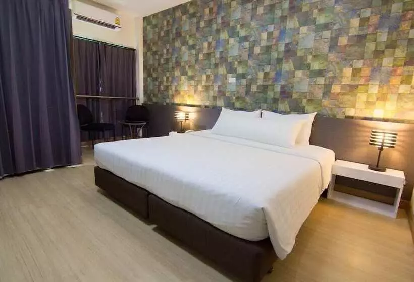 ホテル Prajaktra City Hostel