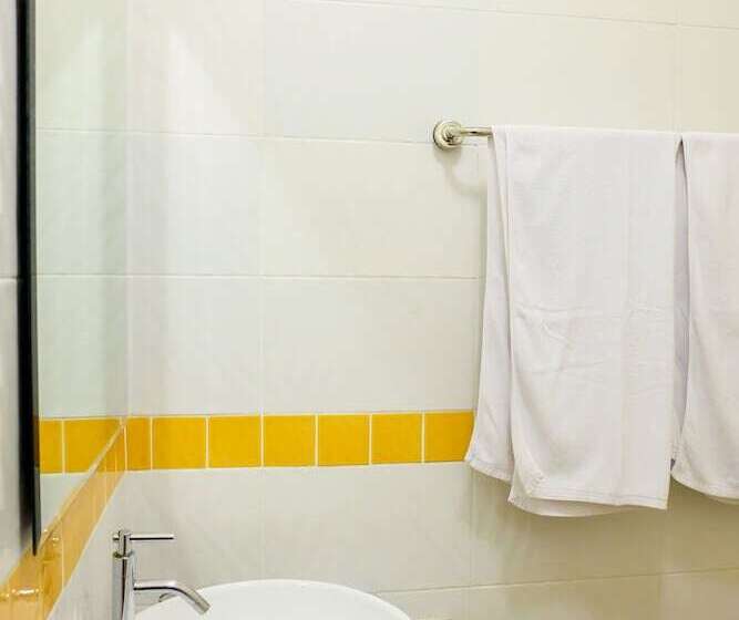 هتل Prajaktra City Hostel