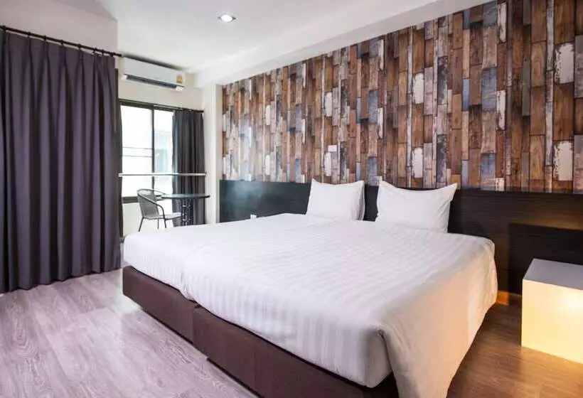 ホテル Prajaktra City Hostel