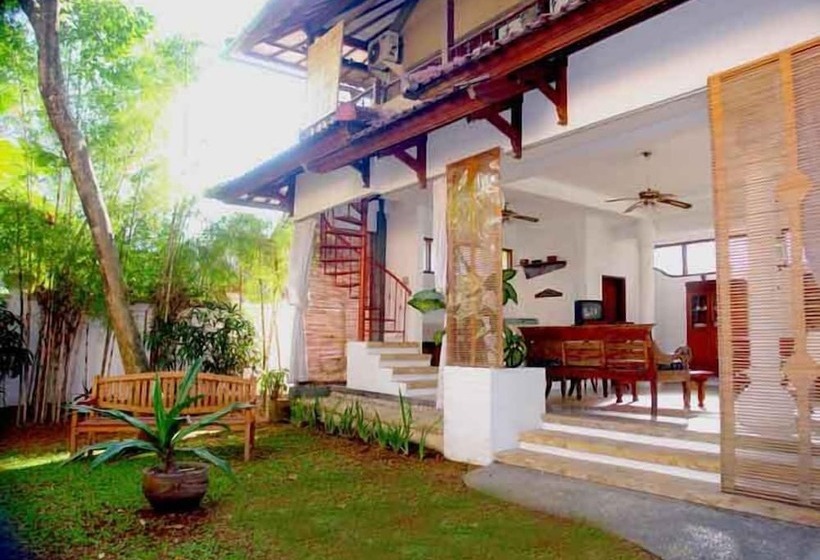 Отель Puri Puri Kecil