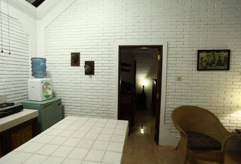 Отель Puri Puri Kecil