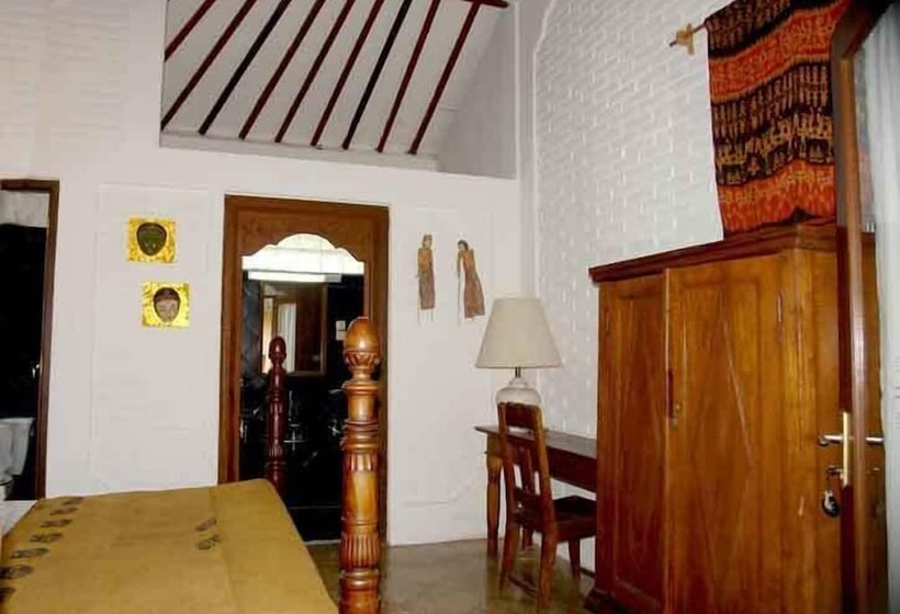 Отель Puri Puri Kecil