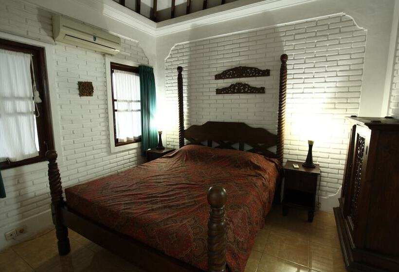 Отель Puri Puri Kecil