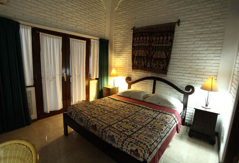 Отель Puri Puri Kecil