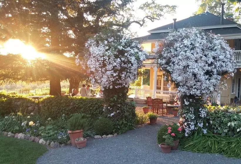 田舎風ホテル Beltane Ranch