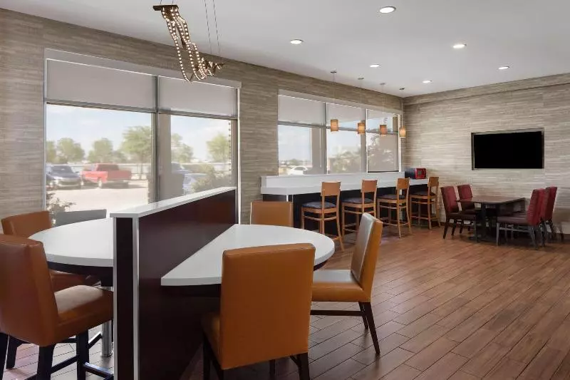 Hotelli Towneplace Suites By Marriott Big Spring