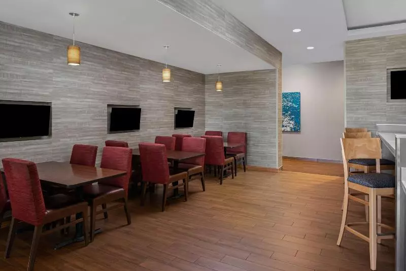 Hotelli Towneplace Suites By Marriott Big Spring