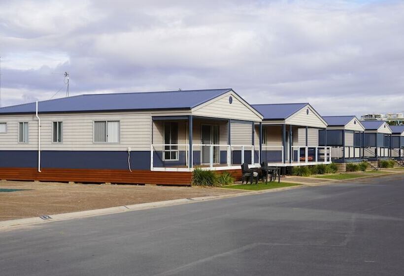 ホテル Wallaroo Holiday Park