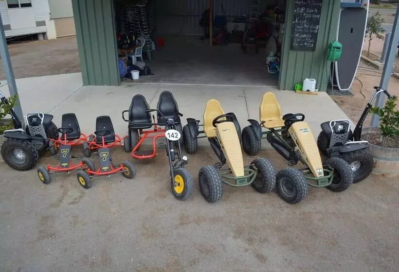 Hotelli Wallaroo Holiday Park