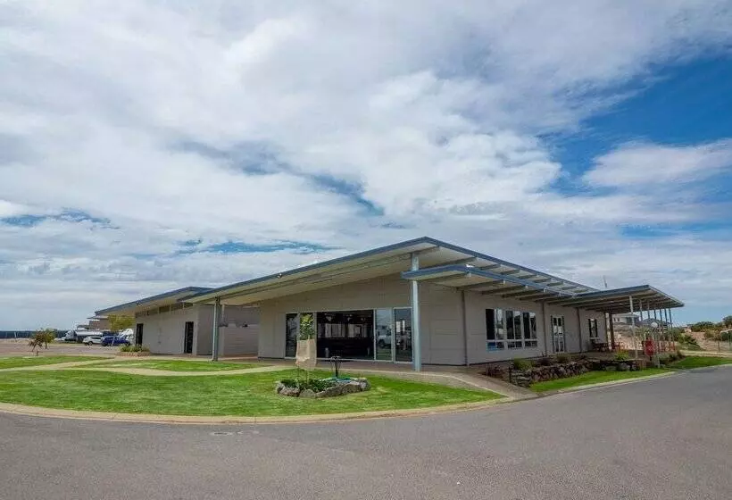 Hotelli Wallaroo Holiday Park